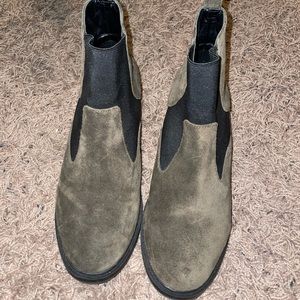 Olive booties